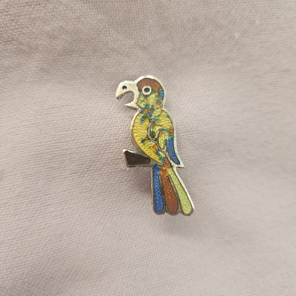 Made In Mexico Sterling Silver Parrot Brooch. Mexico Sterling Silver Parrot Pin